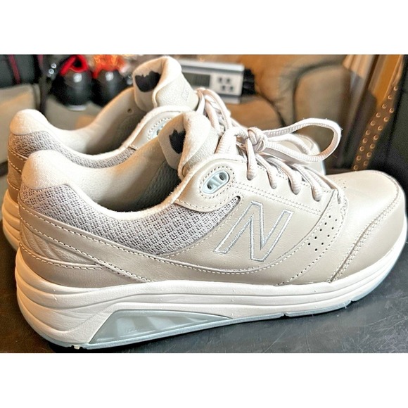 New Balance Shoes - New Balance 928 V3 Walking Shoes Size 8.5 Womens Barely Worn Excellent Condition